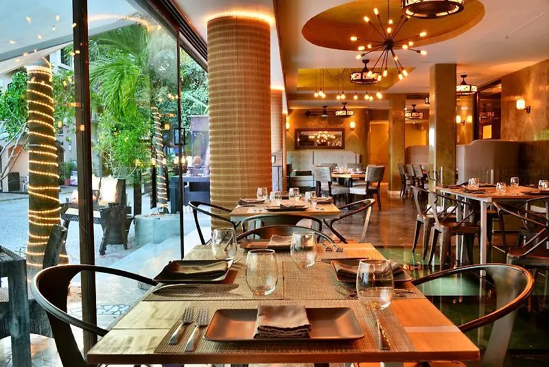 מלון דירות פלאייה דל כרמן Magia Beachside Condo