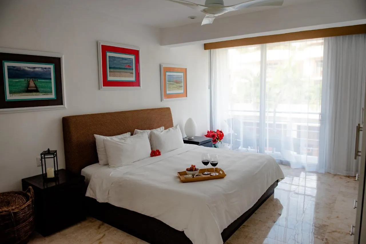 Magia Beachside Condo 신데 델 카르멘