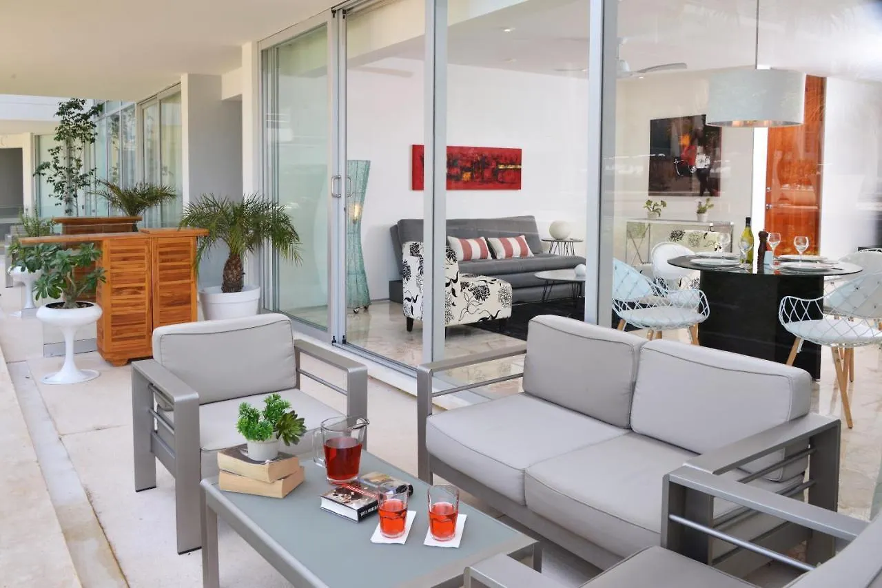 Magia Beachside Condo 신데 델 카르멘